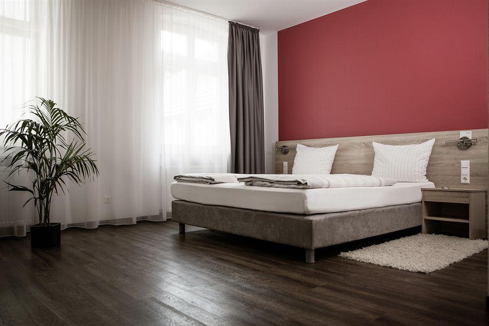 Hotel Bayrischer Hof Heidelberg Bagian luar foto